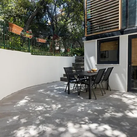 Tina In Centar With Parking Apartament