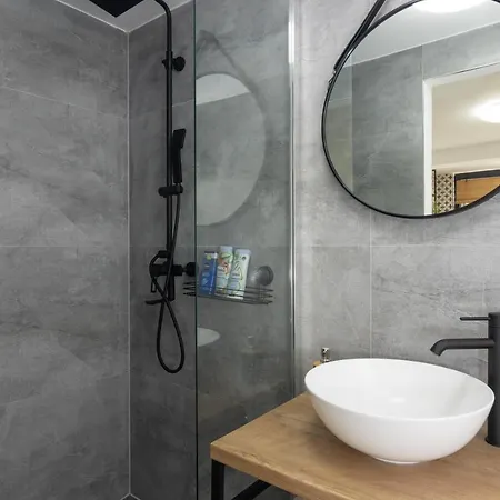 Apartman Tina In Centar With Parking